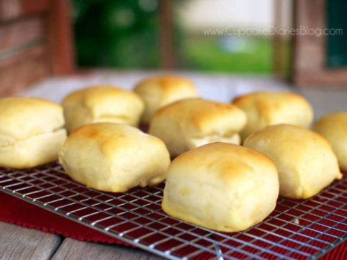 Copycat Texas Roadhouse Rolls