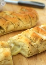 Cheesy Garlic Baguettes - Cupcake Diaries