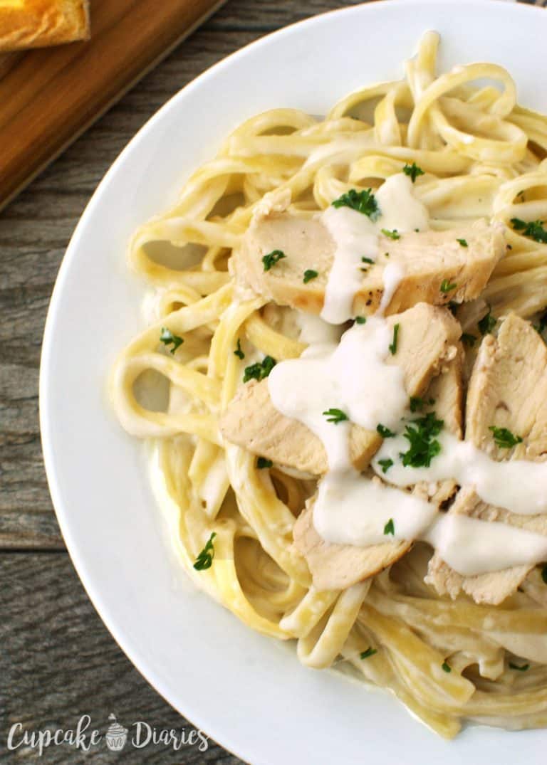 Copycat Olive Garden Chicken Alfredo