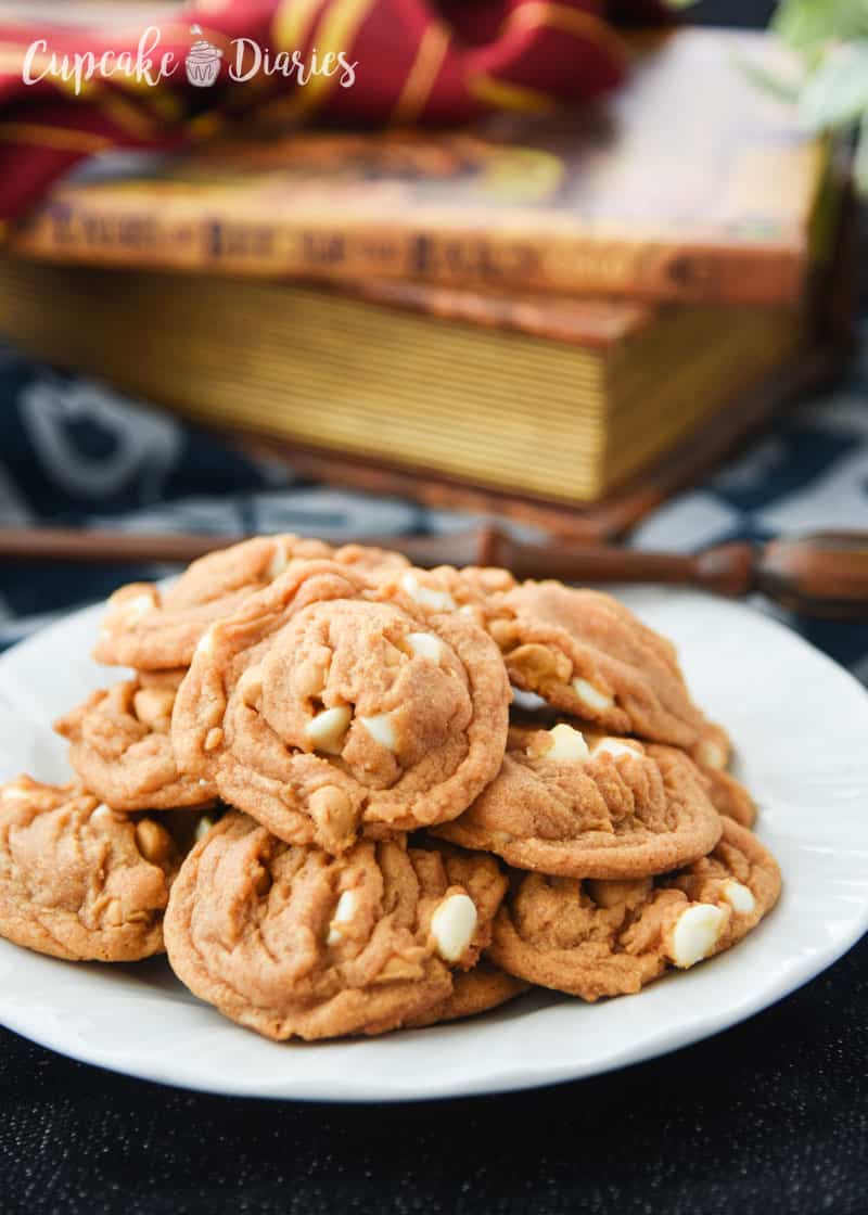 https://www.cupcakediariesblog.com/wp-content/uploads/2018/09/butterbeer-cookies-6.jpg