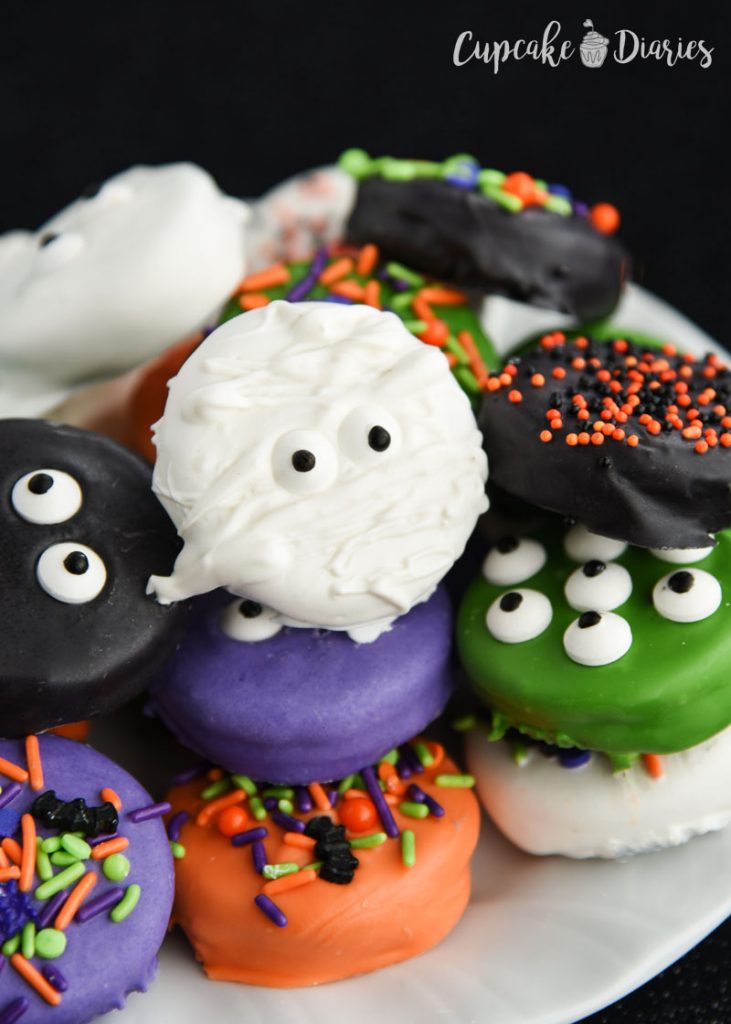 Halloween Dipped Oreos Recipe - Cupcake Diaries